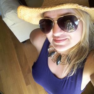 Meet your Posher, Sandra